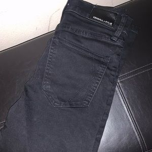 Kylie+Kendall jeans in skyscraper